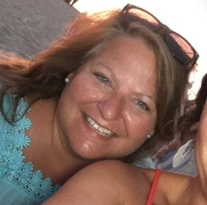 Meet your Posher, Denise